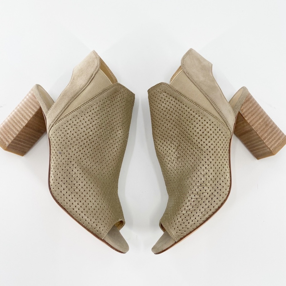 Vaneli Bathild Platino Char Heel Booties Sz 8